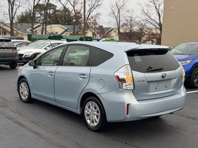 2012 Toyota Prius v Five