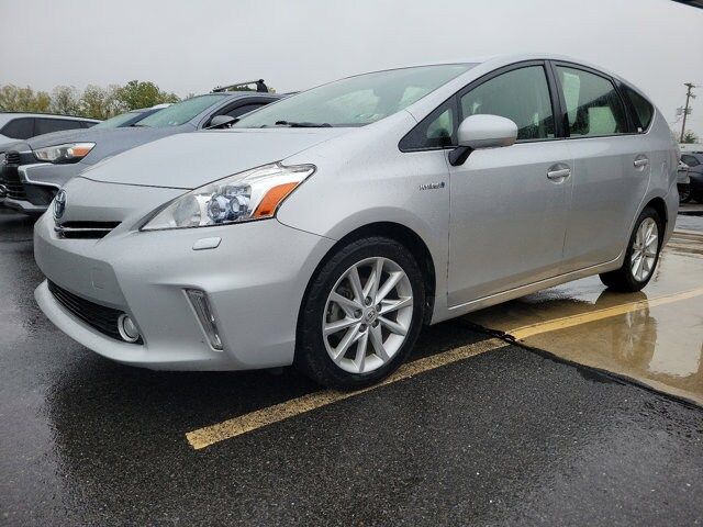 2012 Toyota Prius v Two