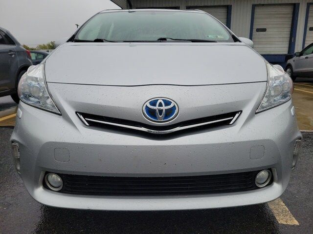 2012 Toyota Prius v Two