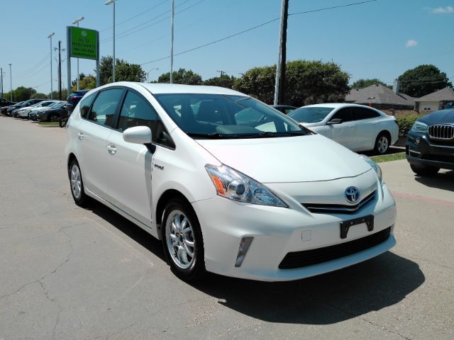 2012 Toyota Prius v Two