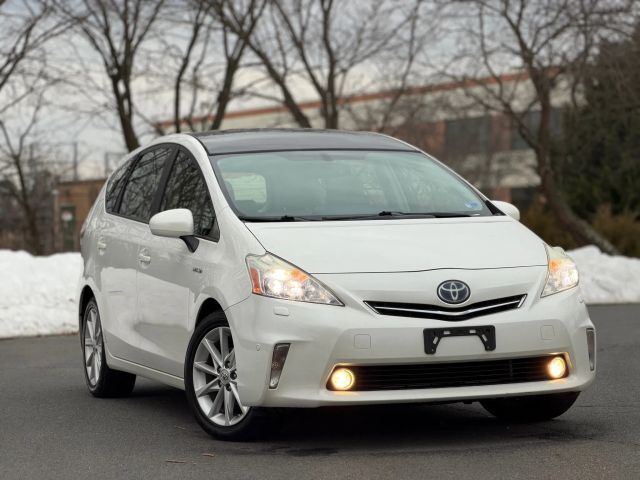 2012 Toyota Prius v Two
