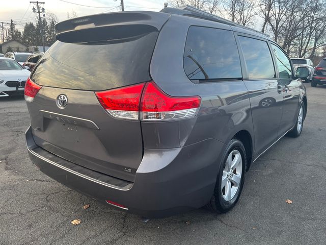 2012 Toyota Sienna 