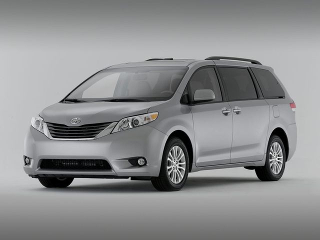 2012 Toyota Sienna XLE