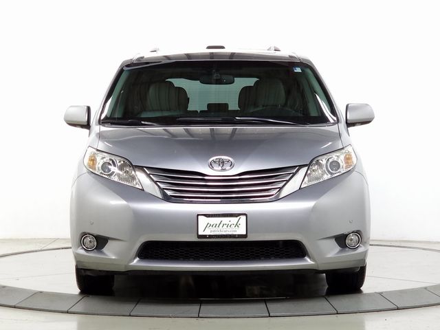 2012 Toyota Sienna 