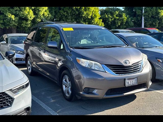 2012 Toyota Sienna 