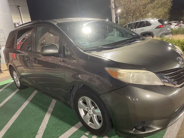 2012 Toyota Sienna 