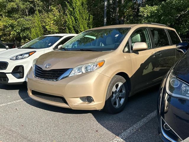 2012 Toyota Sienna LE