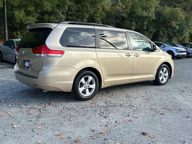 2012 Toyota Sienna LE