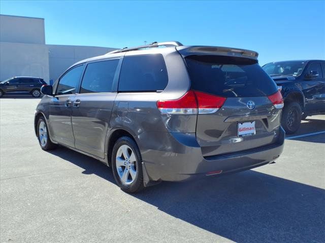 2012 Toyota Sienna LE