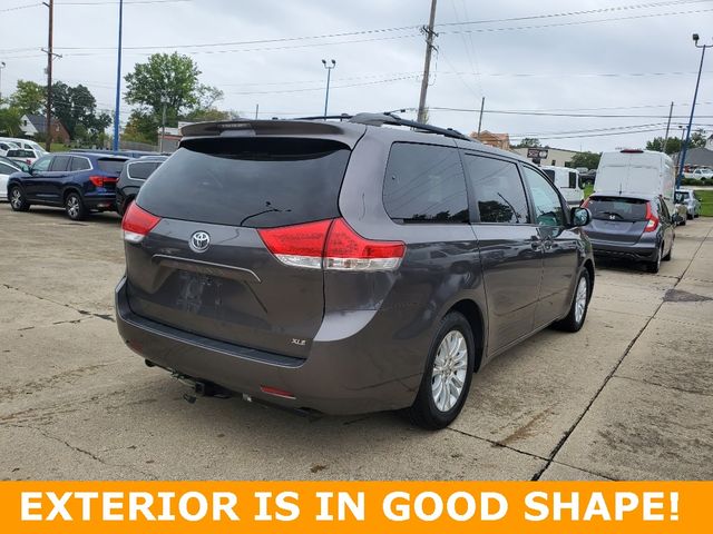 2012 Toyota Sienna 