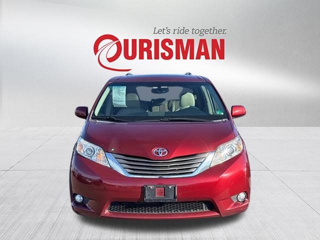 2012 Toyota Sienna 