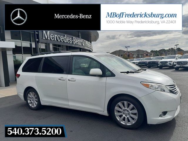 2012 Toyota Sienna XLE