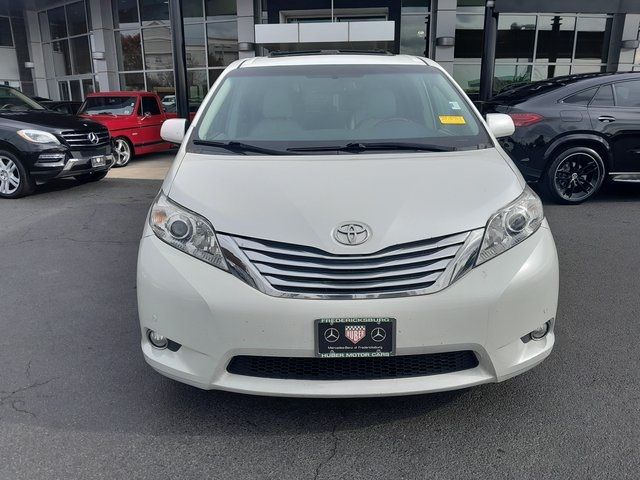 2012 Toyota Sienna XLE