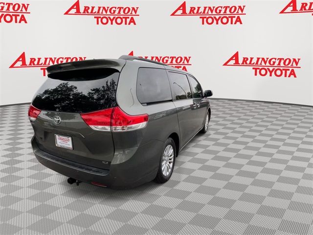 2012 Toyota Sienna 