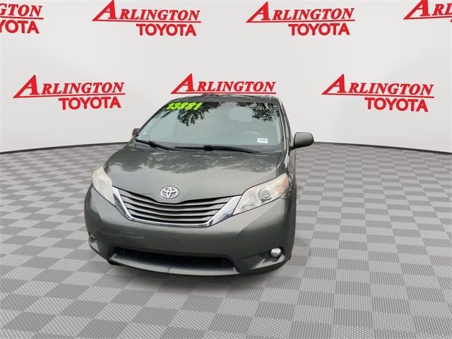 2012 Toyota Sienna 