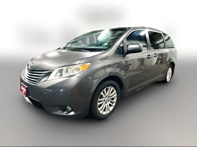 2012 Toyota Sienna 