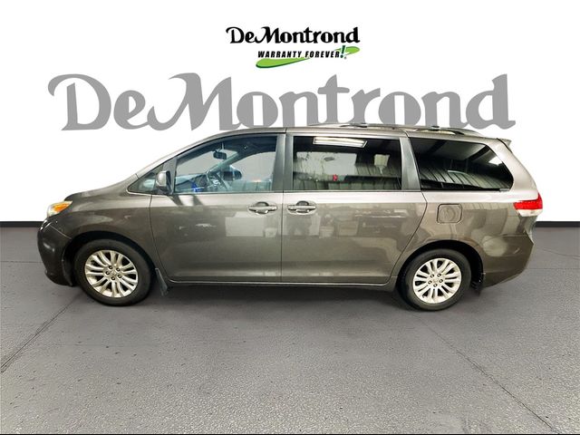 2012 Toyota Sienna 