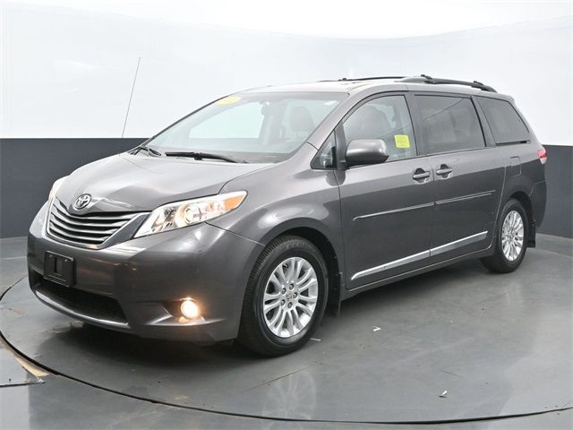 2012 Toyota Sienna XLE