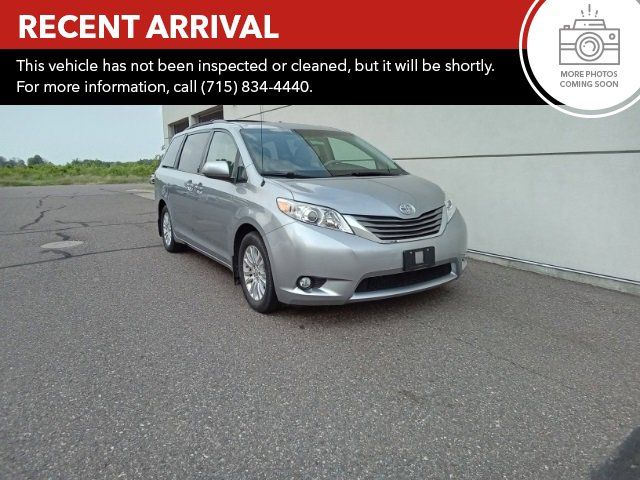 2012 Toyota Sienna XLE