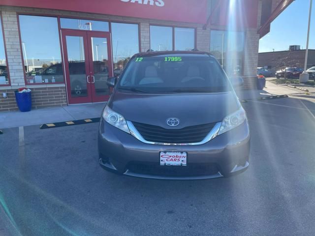 2012 Toyota Sienna LE Auto Access Seat