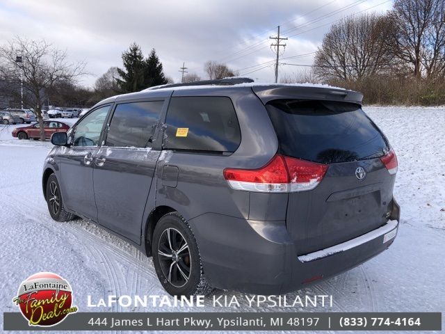 2012 Toyota Sienna LE