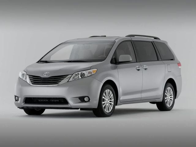 2012 Toyota Sienna LE