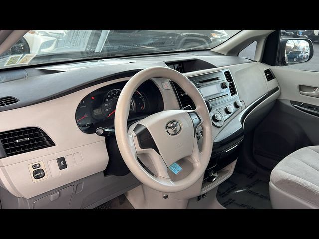 2012 Toyota Sienna LE