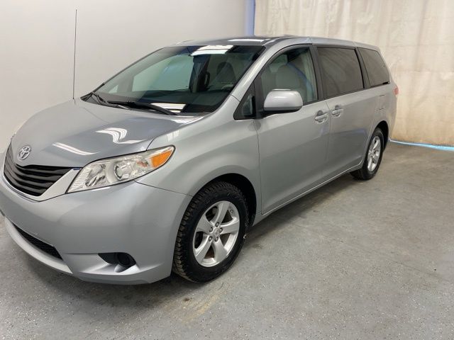 2012 Toyota Sienna LE