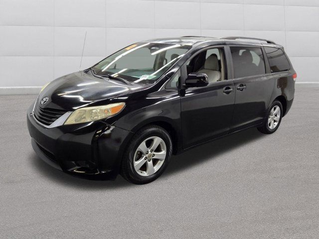 2012 Toyota Sienna LE