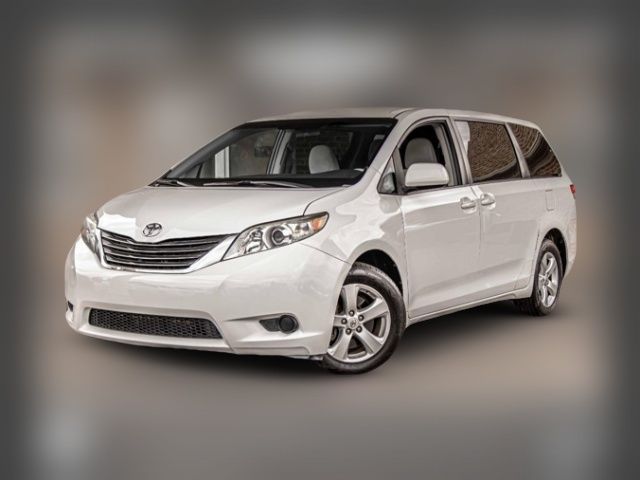 2012 Toyota Sienna LE