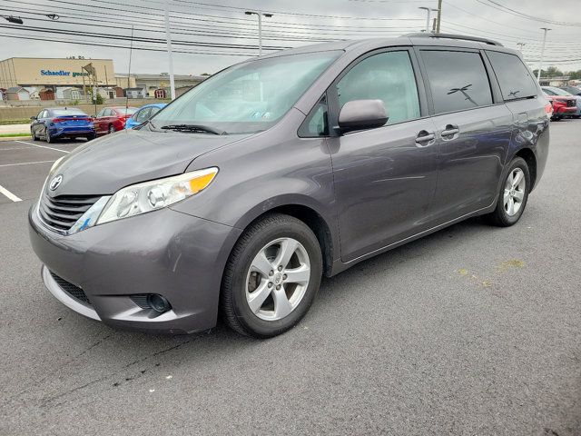 2012 Toyota Sienna LE