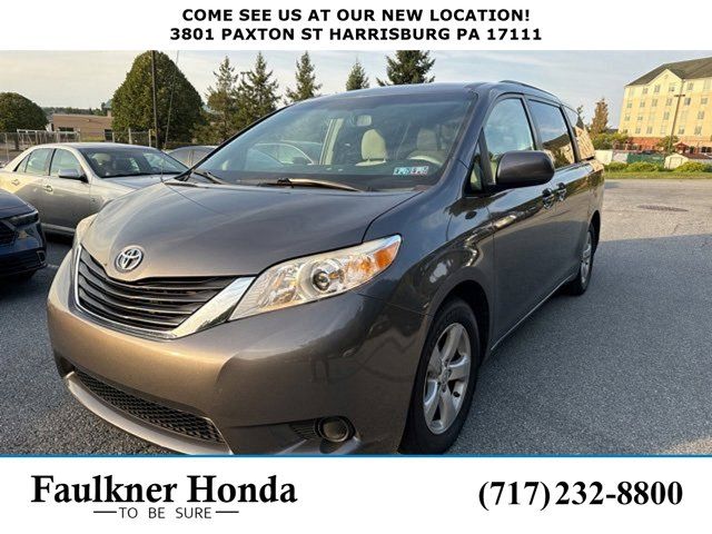 2012 Toyota Sienna LE