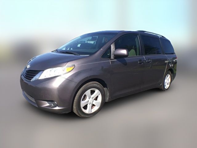 2012 Toyota Sienna LE