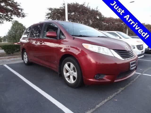 2012 Toyota Sienna LE