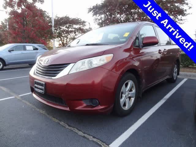 2012 Toyota Sienna LE