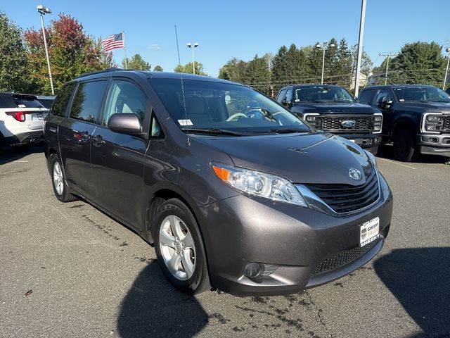 2012 Toyota Sienna 