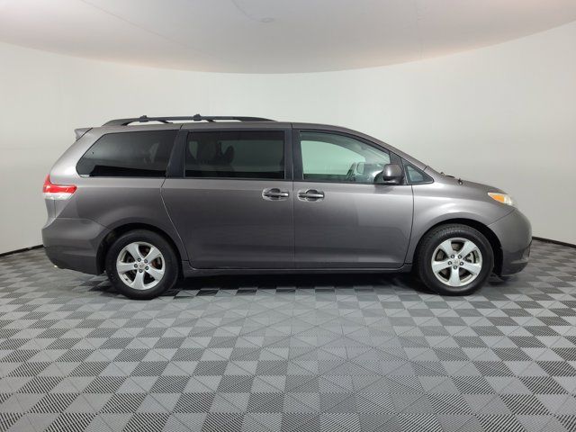 2012 Toyota Sienna LE