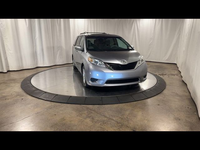 2012 Toyota Sienna LE