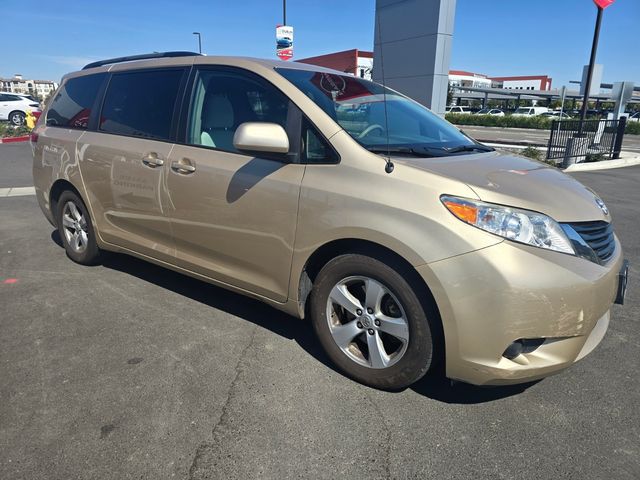 2012 Toyota Sienna LE