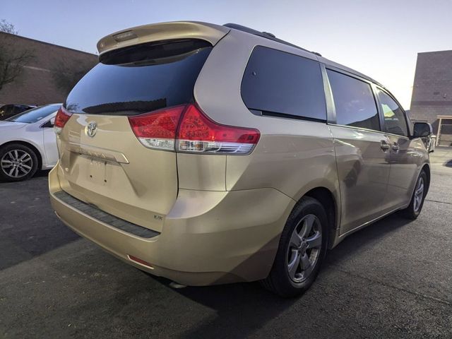 2012 Toyota Sienna LE