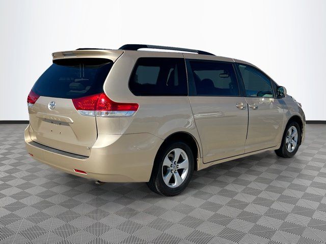 2012 Toyota Sienna LE