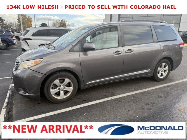 2012 Toyota Sienna LE Auto Access Seat