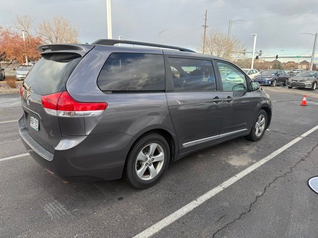 2012 Toyota Sienna LE Auto Access Seat