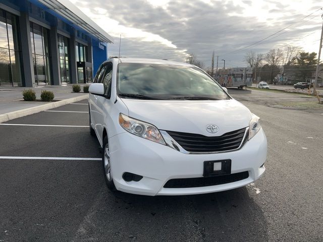 2012 Toyota Sienna LE