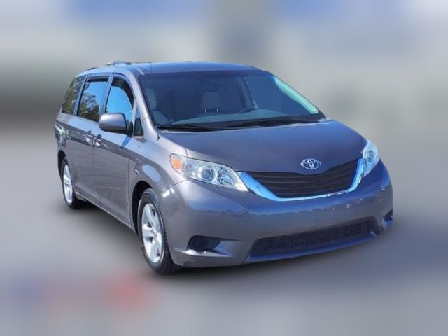 2012 Toyota Sienna 