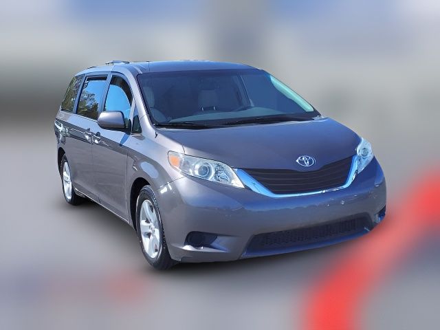 2012 Toyota Sienna 