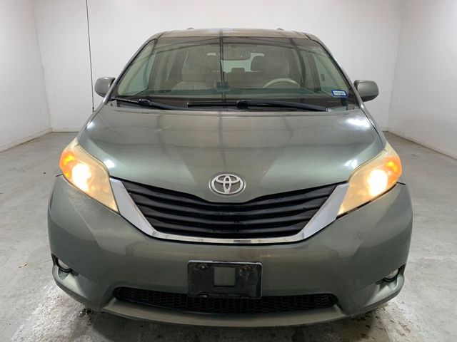 2012 Toyota Sienna LE