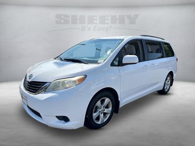 2012 Toyota Sienna LE