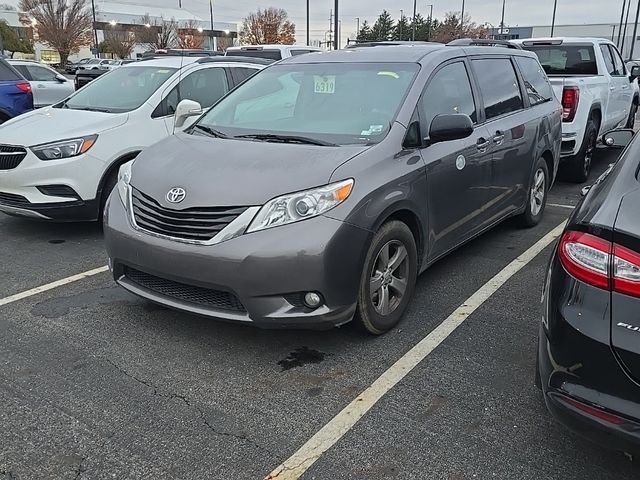 2012 Toyota Sienna 