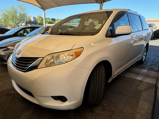 2012 Toyota Sienna LE